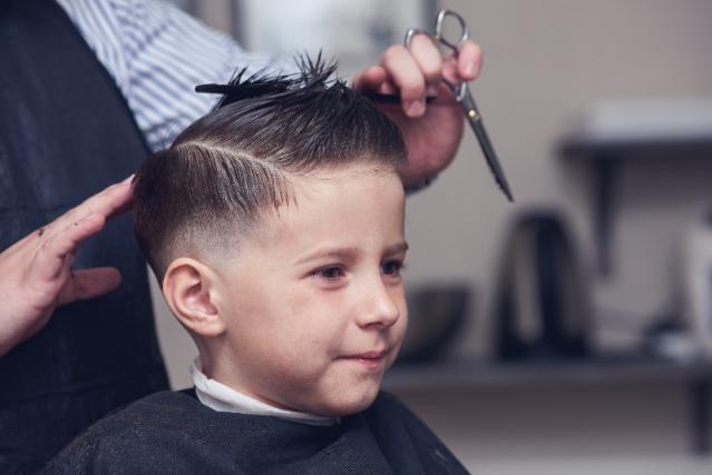 coupe de cheveux enfant