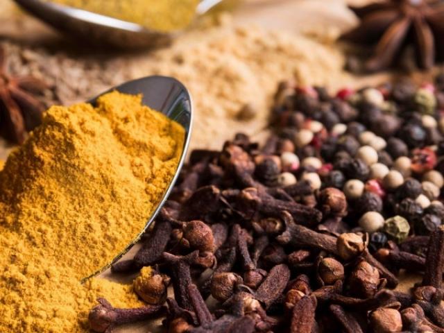 Zoom sur la coloration végétal, qu'est ce que c'est ? Pour qui ? À quelle fréquence ? 